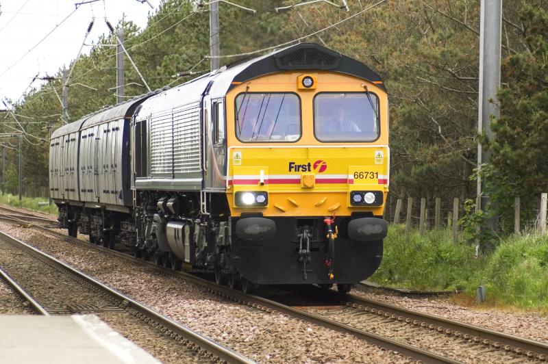 66731 : 66731 approaching Barassie on route to Brush Barclay works Kilmarnock 28th May 2009 Photo of 66731