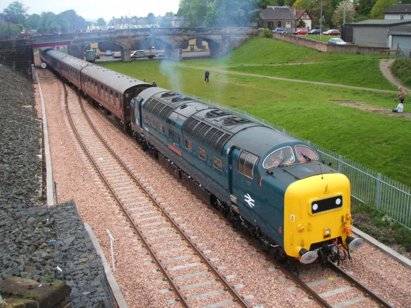 55022 - History made at Alloa: At Alloa Station, 55022 prepares for the first of the SAK re-opening specials in happy partnership with 61994 on Thursday 15th May 2008. Photo of 55022 - History made at Alloa