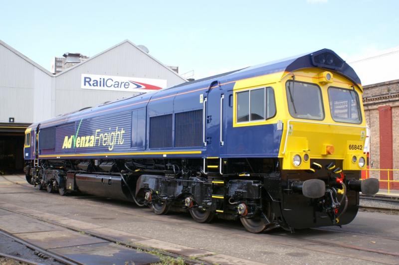 66842: Another view of Ex Works 66842 outside the test house prior to departure as the 0Z66 on the 26th June Photo of 66842