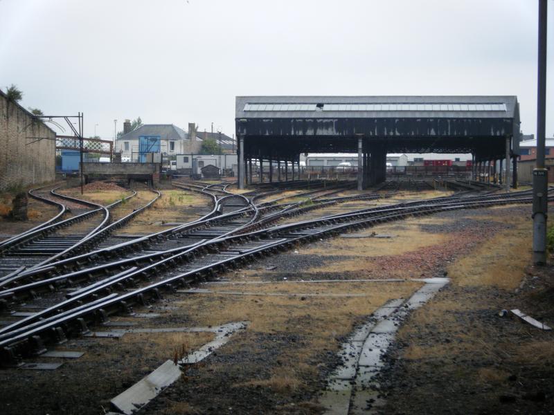 Deserted carriage sidings in Perth: Perth carriage sidings, lying seemingly unused until the shunt moves and overnight stabling starts later on in the evening. Photo of Deserted carriage sidings in Perth