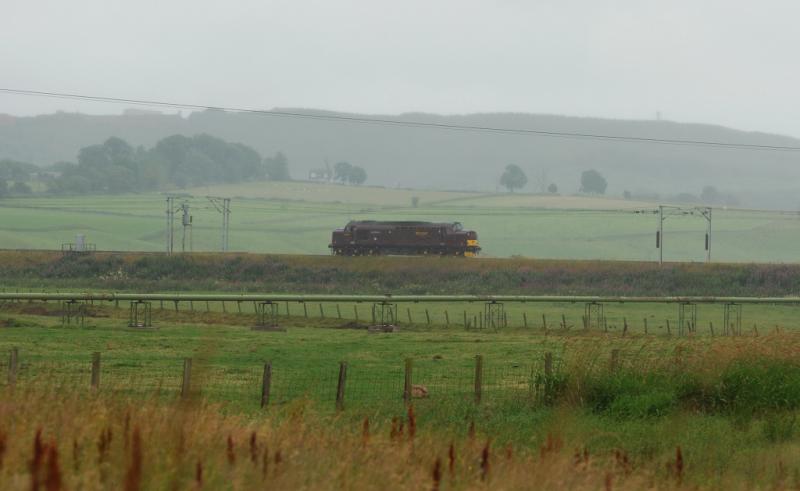 37676 In The Rain @ Float: Photo of 37676 In The Rain @ Float