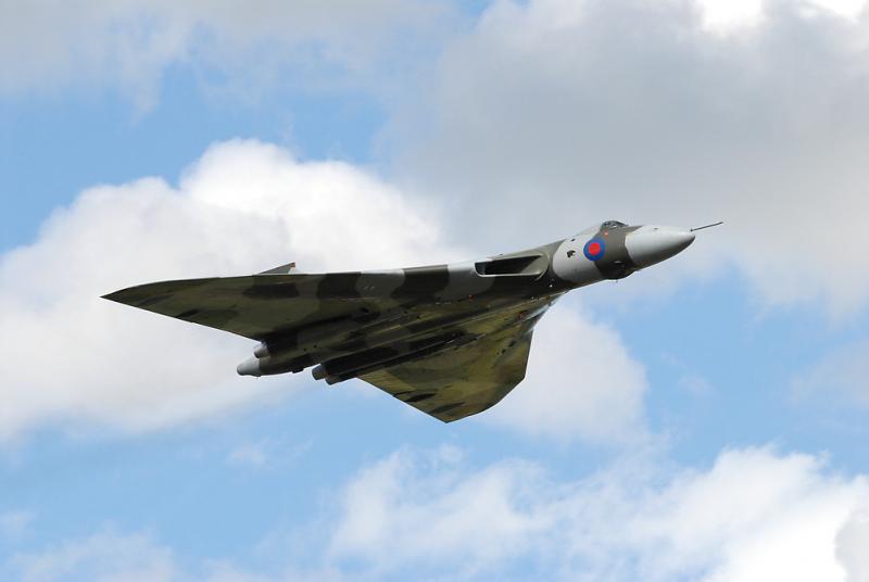 Vulcan XH558: I must have been stood near Toby at East Fortune. My take on the incredible restored Vulcan. 25 July 2009 Photo of Vulcan XH558