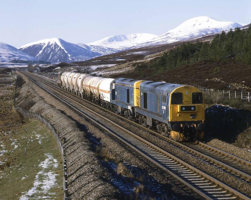 A VERY nice surprise on this ,my first trip to the line.: The only time I saw any 20's on the HML.
Morning Speedlink just south of Dalwhinnie.April 1989 Photo of A VERY nice surprise on this ,my first trip to the line.