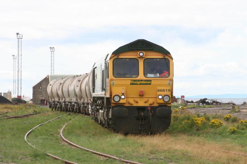 66619 at Ayr Harbour: 66619 awaits departure at Ayr Harbour with empties for Oxwellmains on Monday 10th August Photo of 66619 at Ayr Harbour