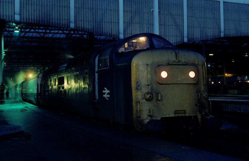 55011 waits for the off: At first light on 4 January 1980, 55011 sits at the old Platform 7 at Waverley Station with 1E08, the 08.25 for Newcasle Photo of 55011 waits for the off