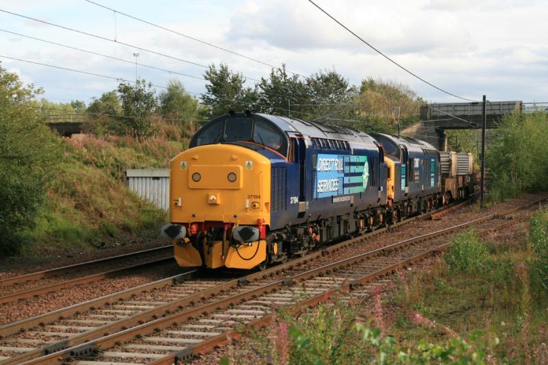 37194 + 37087 on 6M50: 37194 + 37087 leave Millerhill on the 15.07 Torness to Carlisle via Grantshouse. Photo of 37194 + 37087 on 6M50