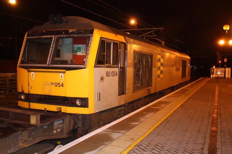 60054 at Berwick: 60054 at the Rio Tweed in October 2008 Photo of 60054 at Berwick