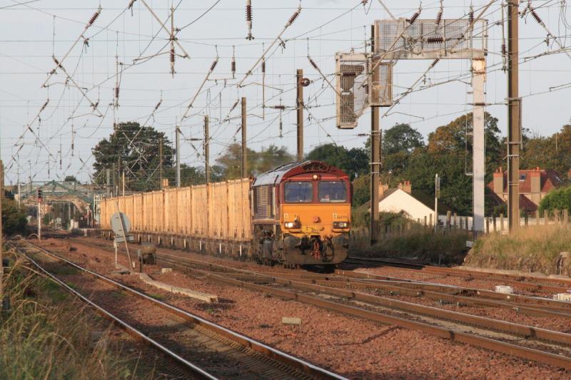 6B41 at Drem: 66098 passes through Drem on the late running 6B41 Powderhall to Oxwellmains at 08.35 Photo of 6B41 at Drem