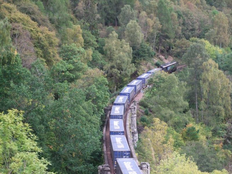 4N47 on the Killiecrankie viaduct: DRS compass liveried 66 working the Inverness - Grangemouth at Killiecrankie on 01/10/09 Photo of 4N47 on the Killiecrankie viaduct
