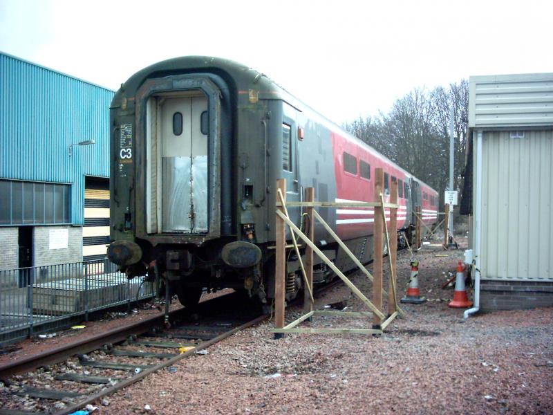 mk 3 buffets at sheilds: 10260 and 10256 at sheilds looks like they are being converted into class rooms wooden stairs being built next to them Photo of mk 3 buffets at sheilds