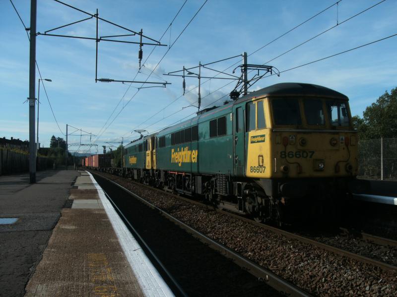 86607 and 86*** passing through coatbridge central station : 86607 and 86*** passing through coatbridge central station Photo of 86607 and 86*** passing through coatbridge central station