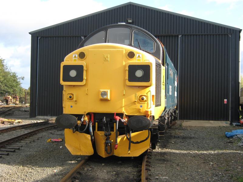 37025 Inverness TMD: Class 37 37025 sit's outside the diesel depot at the Bo'ness and Kinneil railway on the 10th October 2009 waiting to work the last service of the day. Photo of 37025 Inverness TMD