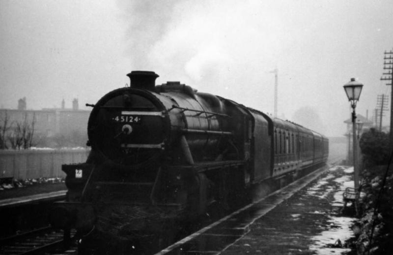 45124- Kilmarnock bound: 45124 arriving at Milliken Park in March 1964 with the 11.56am from St Enoch to Kilmarnock via Dalry. Photo of 45124- Kilmarnock bound
