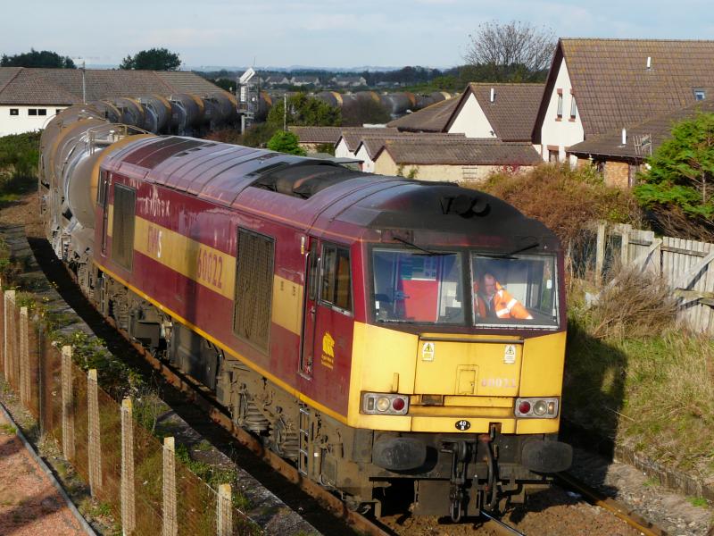 60022 enters Barassie with empty china clay tanks: 60022 on 6D79 rounds curve into Barassie at 15:45 on 22.10.2009 prior to entering yard for run round and departure to Mossend. Photo of 60022 enters Barassie with empty china clay tanks