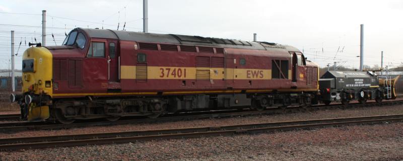 37401: 37401 With Snowplough on front in Mossend yard 9/12/09 Photo of 37401