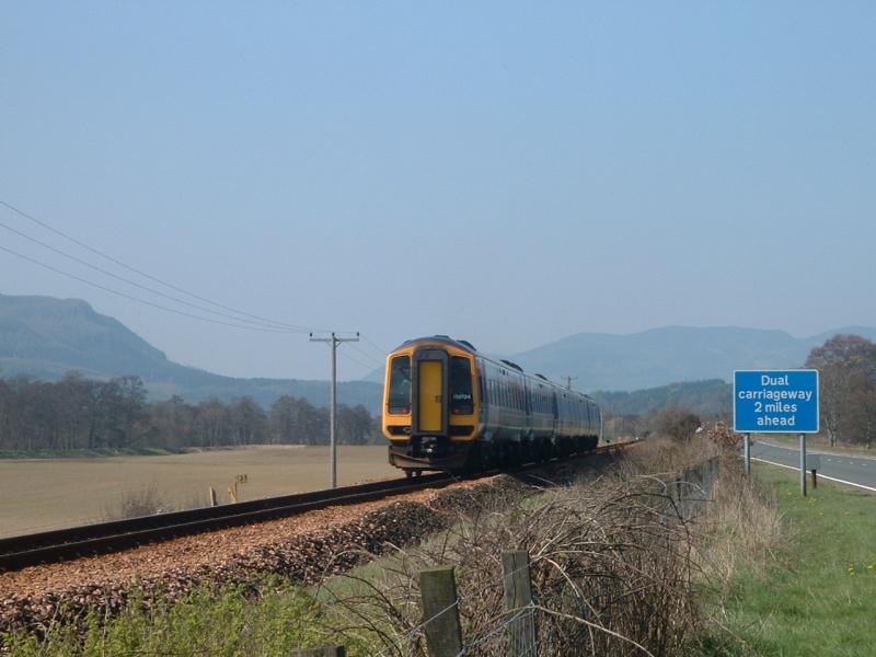 158724 near Pitlochry: 158724 is the rear unit of this Inverness bound service South of Pitlochry on the 25th of April, 2005 Photo of 158724 near Pitlochry