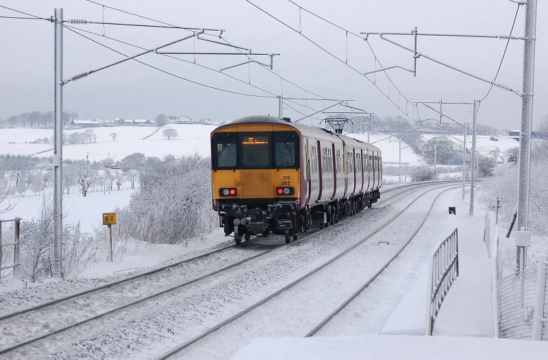 Almost grey: 2F19 Lanark to Milngavie leaving Carluke on 22/12/09 Photo of Almost grey