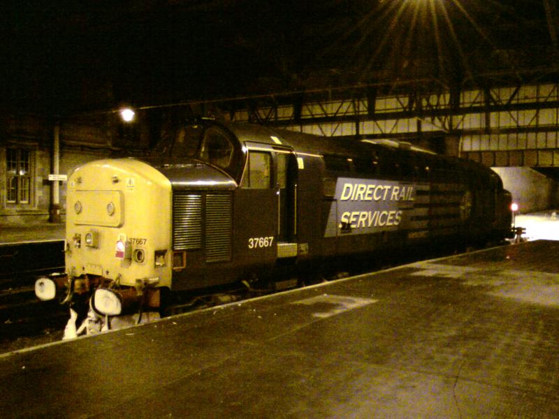 Snowplough duties required for 37667: 37667 at Perth stabled at the top of platform 3 waits for snowplough duties. Photo of Snowplough duties required for 37667