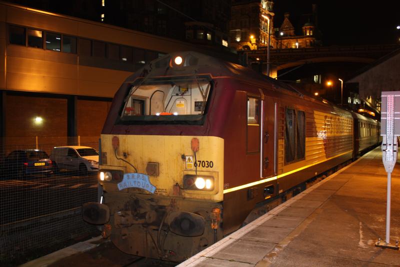 67030 at Edinburgh on lincoln tour dec 09: 67030 at Edinburgh on lincoln tour dec 09 Photo of 67030 at Edinburgh on lincoln tour dec 09