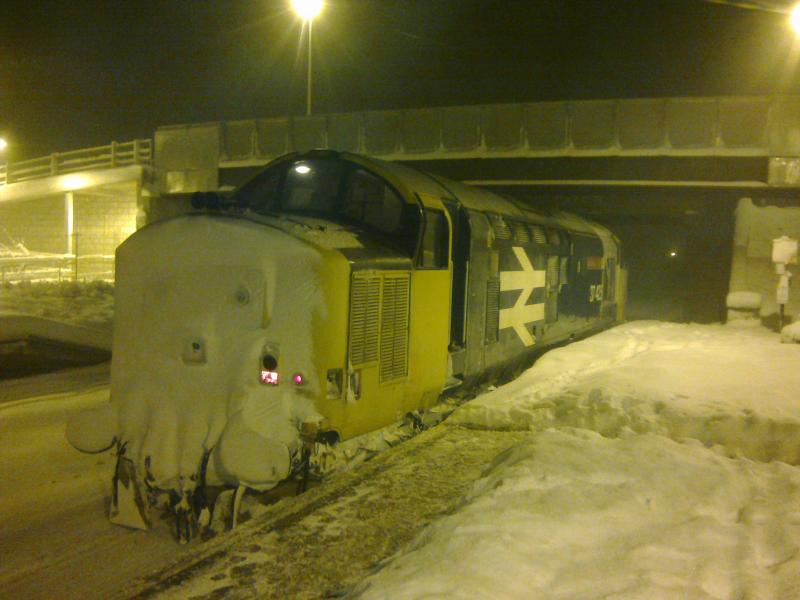37425: Inverurie, 7 Jan 2010 Photo of 37425