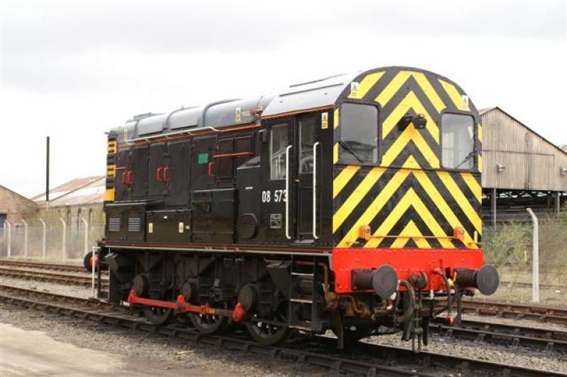08573: 08573 at Inverness TMD on the 1st May 2006 Photo of 08573