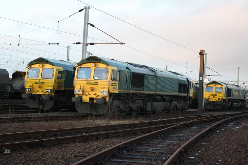 3 Freightliners: 66612,66597,66593,Stabled at Mossend yard 15:44 17/1/10 Photo of 3 Freightliners