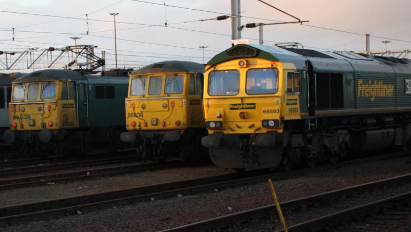 Mossend yard: 86609,86638,66593 Mossend yard 15:43 17/1/10 Photo of Mossend yard