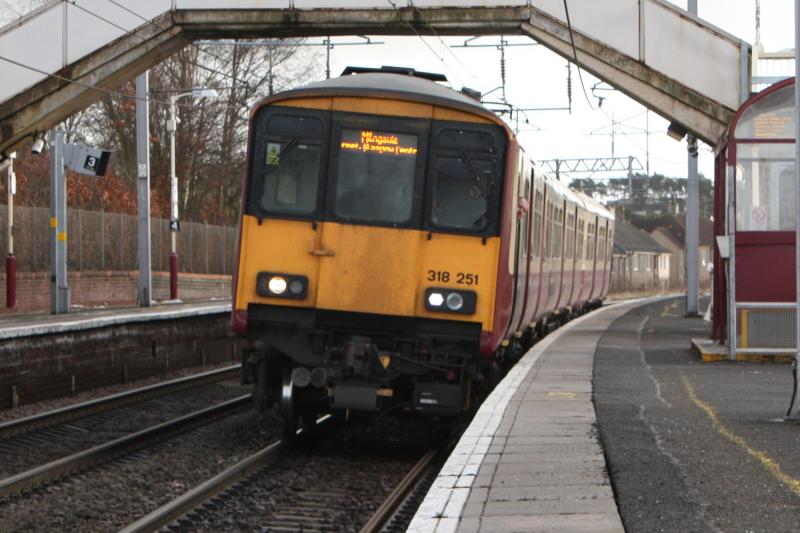 318251: 318251 Sitting at Carluke station heading for Milngavie 17/1/10 13:21 Photo of 318251