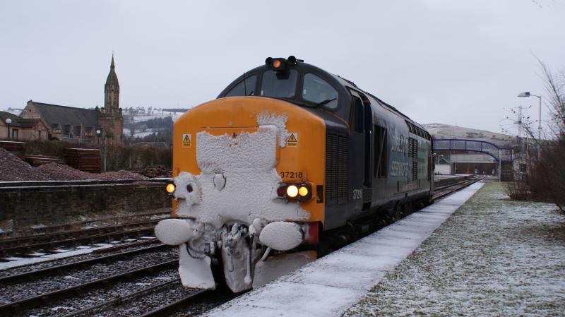 37218 Dingwall: 37218 pauses at Dingwall whilst working 1Z99 Forsinard-Inverness patrol run Photo of 37218 Dingwall