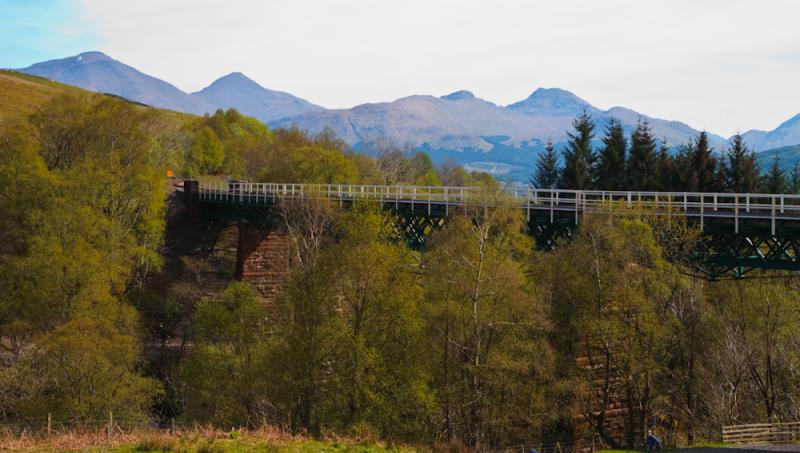 Auchtertyre Viaduct: Auchtertyre Viaduct from the north side of the line, looking towards the south-east with Ben More and partners in the background. Photo of Auchtertyre Viaduct