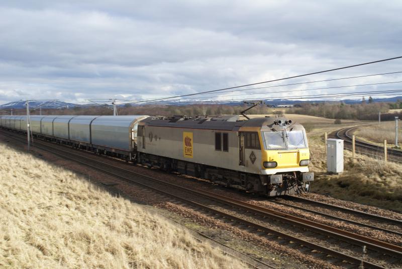 92012 running 4z39: as the title says Photo of 92012 running 4z39