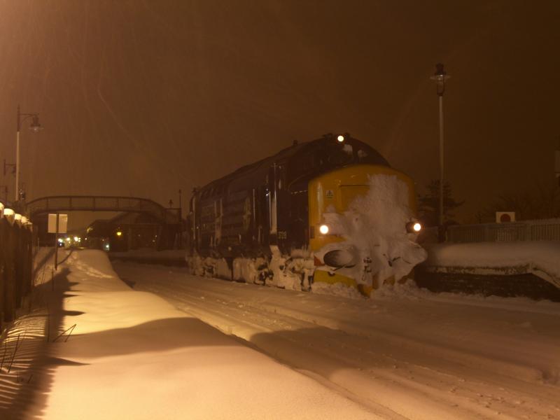 37218 Aviemore: 37218 at Aviemore on 1Z99 Photo of 37218 Aviemore