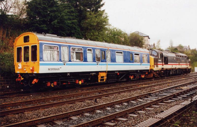 37423 & Inspection coach 45020 at Dunblane: 37423 & Inspection coach 45020 at Dunblane Photo of 37423 & Inspection coach 45020 at Dunblane