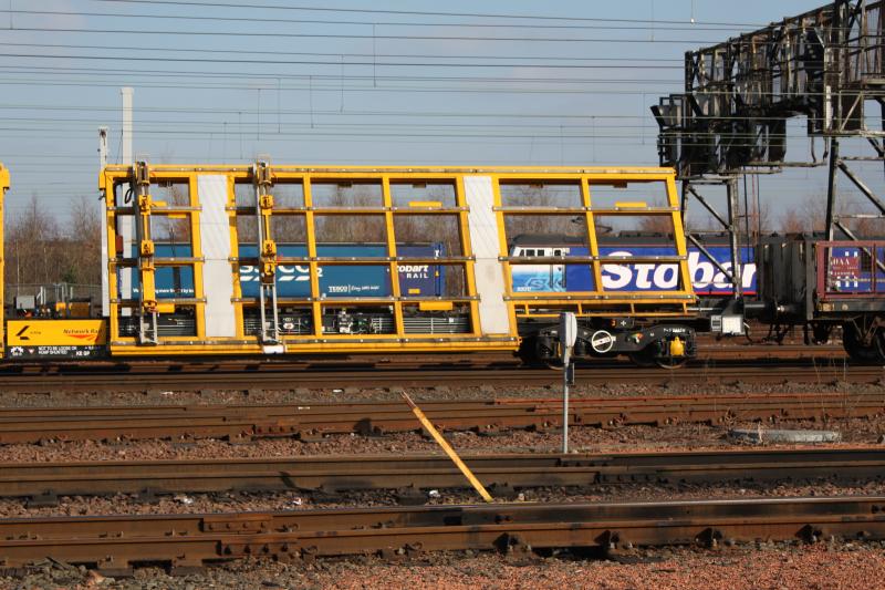 Tilting Wagons: Tilting wagons at Mossend yard Sunday 7/3/10 Photo of Tilting Wagons