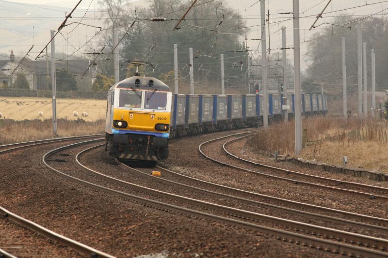 4S43: 4S43 Bart with tesco train heading north past Abington 12:30 8/3/10 Photo of 4S43