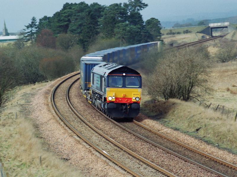 DRS Class 66: Approaching Bardrill Road in April 2006 Photo of DRS Class 66