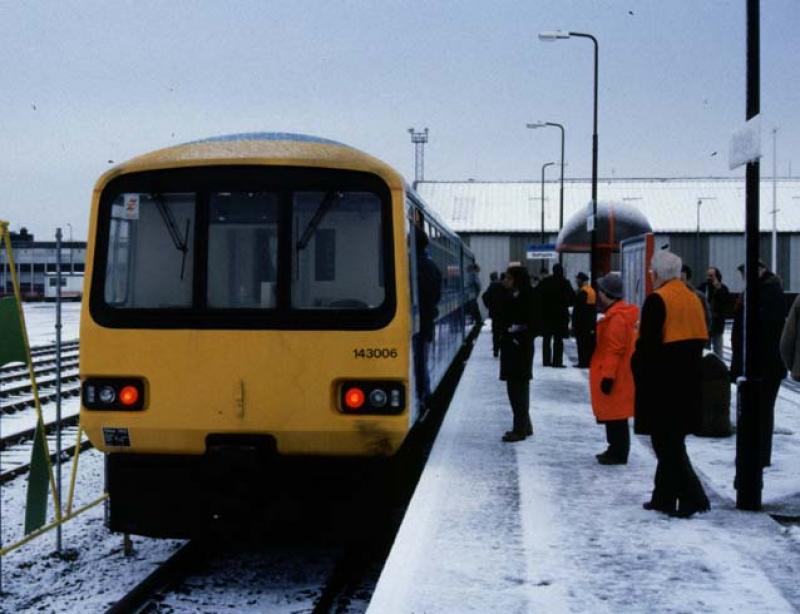 Photo of 143006, Bathgate 24 March 1986