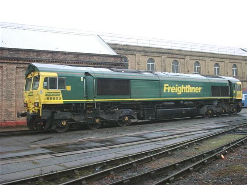 66605: 66605 Stabled outside the paint shop at Alstom Springburn on 31st March 2006 Photo of 66605
