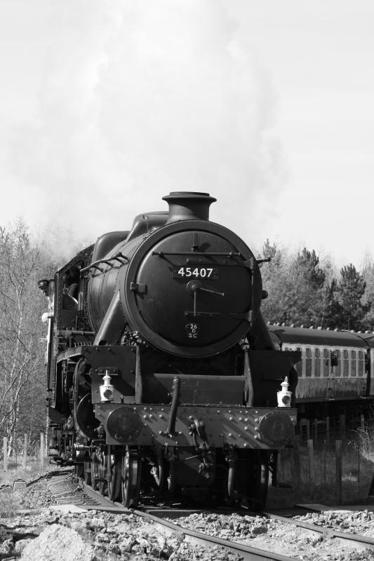 45407 at Bo'ness: 45407 approaches Bo'ness on Sunday 11th April 2010. Photo of 45407 at Bo'ness