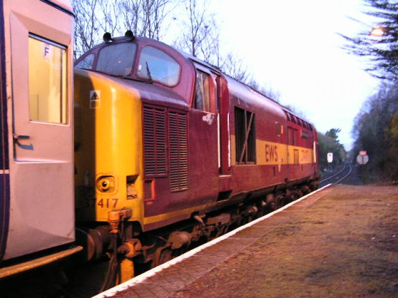 37417 at Helensburgh Upper: 37417 awaits departure from Helensburgh Upper with the London Euston - Fort William sleeper, 10/03/05 Photo of 37417 at Helensburgh Upper
