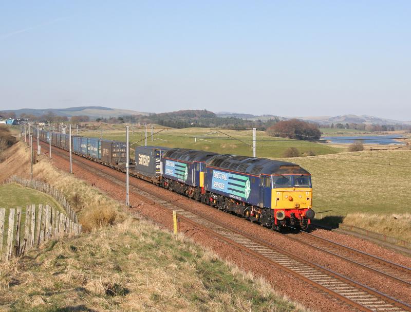 4M82 57s:
57004 57009 4M82 near Lamington, April 14th 2010 Photo of 4M82 57s