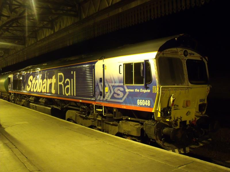 66048: james the engine, going home Photo of 66048