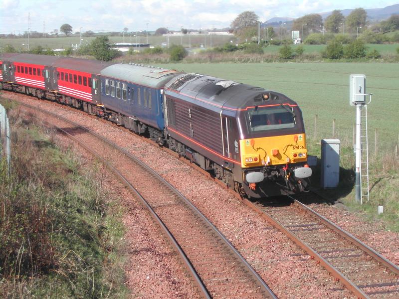 67006: 67006 working Compass Tour from Crewe to Aberdeen on Monday 3rd May 2010. Seen approaching Carmuirs East Junction. Photo of 67006