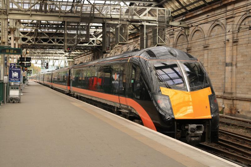 5Z18 in Waverley: 180112 on the rear of 5Z18 with 180105 on the late running 15.00 Springburn to Heaton C.S. in Plat 7 Waverley on 19/05/2010. The 2 units were too long for plat 7 but did not stay more than a few minutes. Photo of 5Z18 in Waverley
