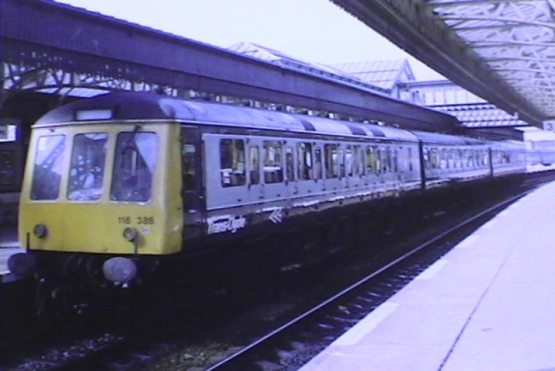 116.388: Greater Glasgow motif (GG) seen on this rare class 116 at Stirling. Photo of 116.388