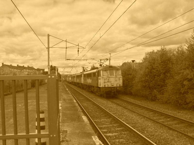 Triple Cans at Coatbridge Central.: 86607, 86610 and 86639 at Coatbridge Central Station, Monday 14th of June 2010. Photo of Triple Cans at Coatbridge Central.