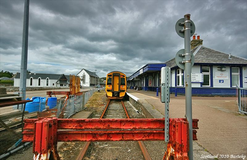 The End: 158719 in Kyle of Lochlash. Saturday 10 july 2010 about 4pm. Photo of The End