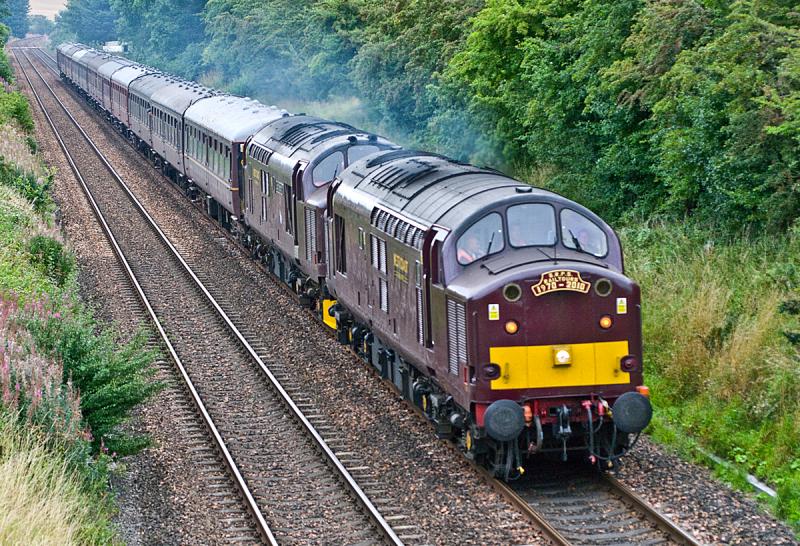 1Z18 37516,37676: SRPS railtour heads southwest at Forgandenny 14/08/10 Photo of 1Z18 37516,37676