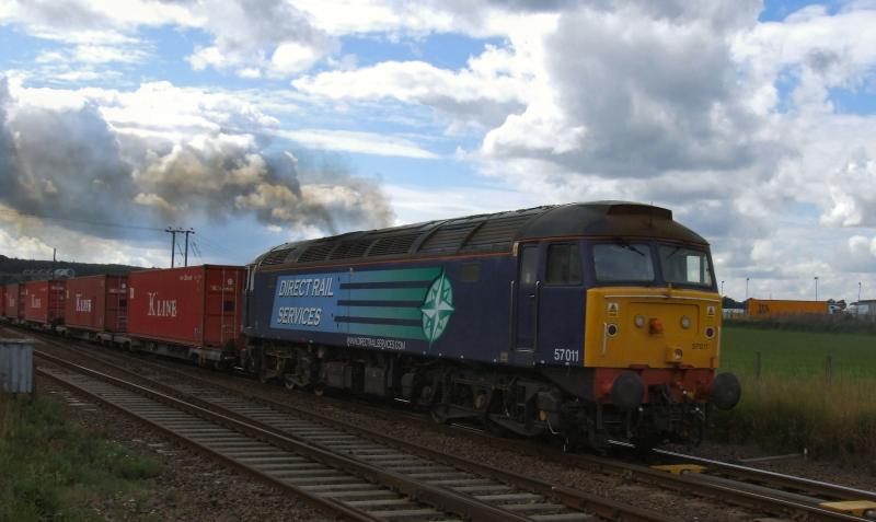 57011 4A13 Larbert Jct.: 57011 works 4A13 past Larbert Jct. Photo of 57011 4A13 Larbert Jct.