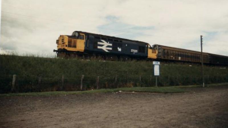 Large Logo southbound: 37021 sb at Easthaven on 9.7.87 Photo of Large Logo southbound